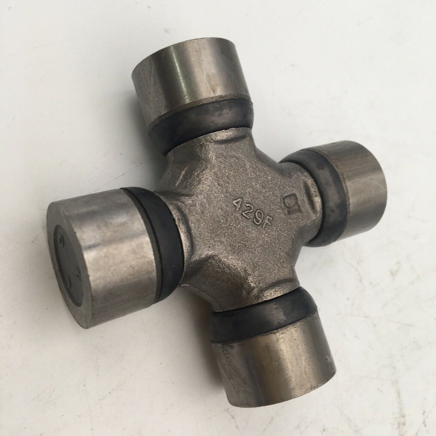 *** MOOG 369 U-Joint ***