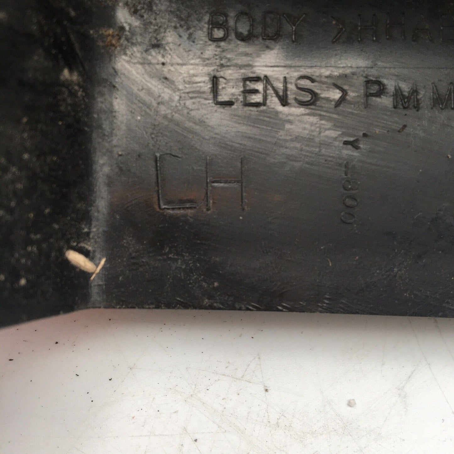 2001 2002 2003 2004 Mazda Tribute Left Tail Light