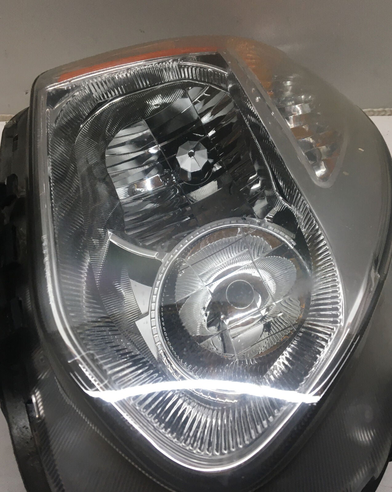 2008 2010 2012 NISSAN ROGUE HEAD LIGHT LAMP OEM RH