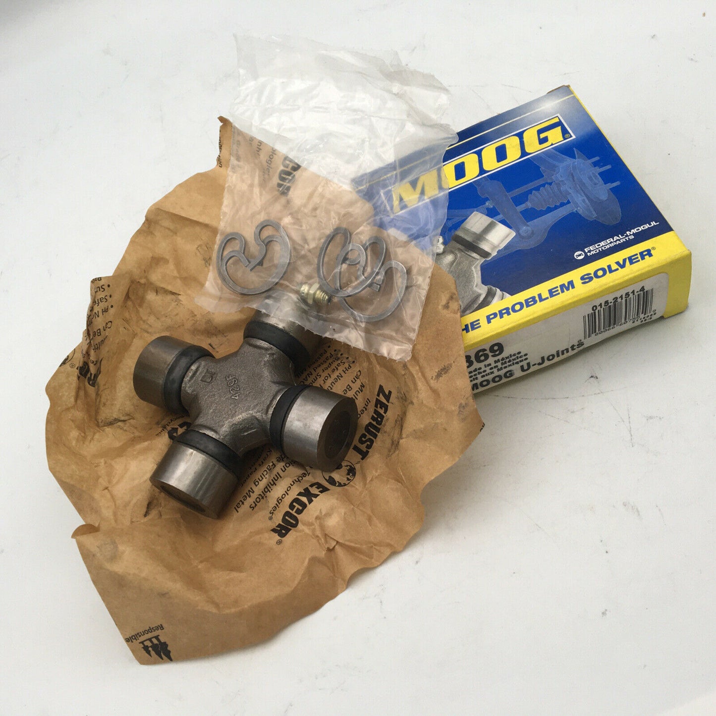 *** MOOG 369 U-Joint ***