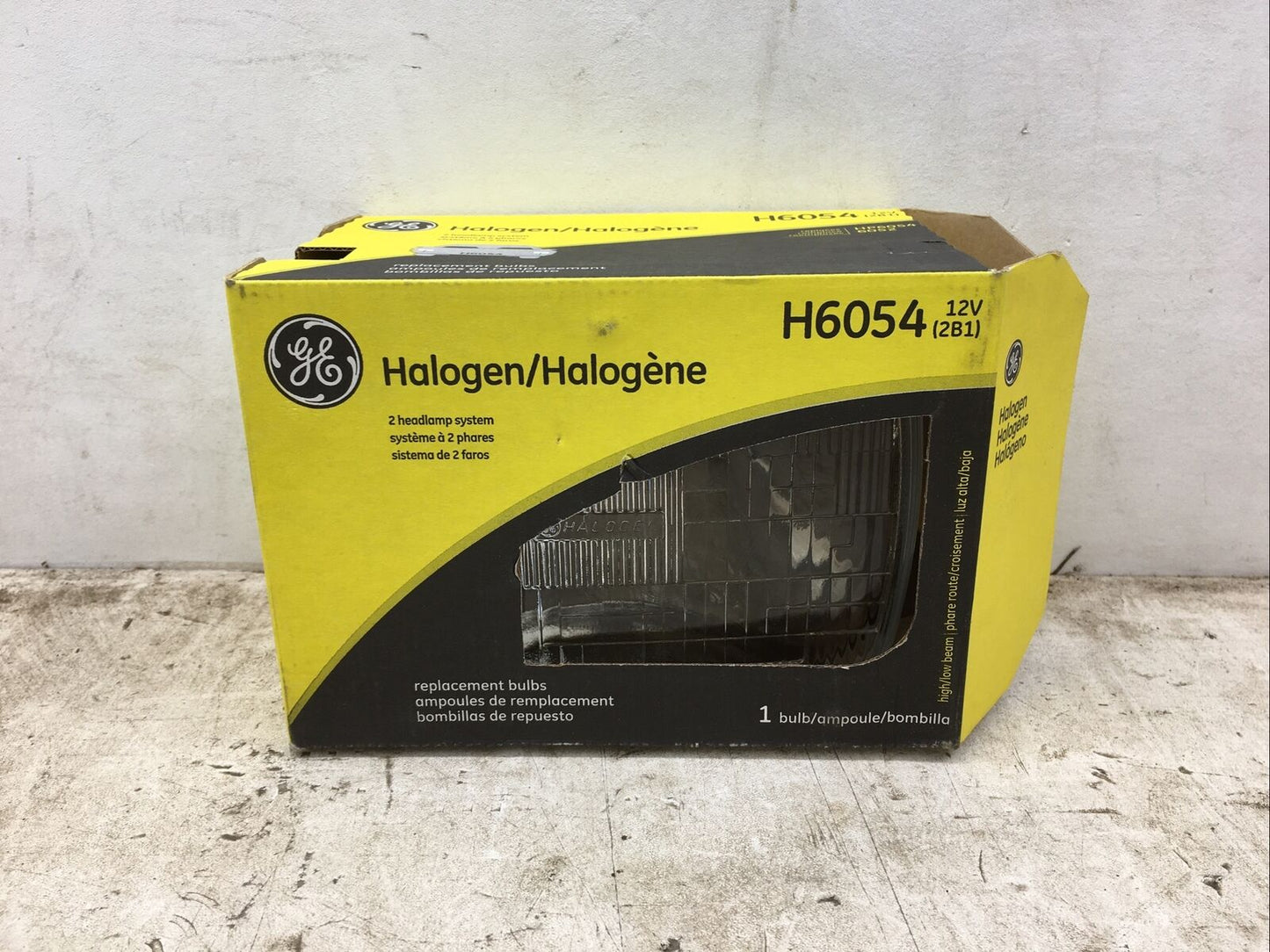 GE Halogen Sealed Beam Headlight H6054 (New Old Stock)