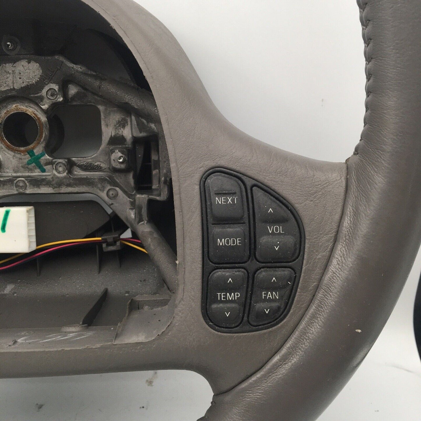 99 00 01 02 LINCOLN CONTINENTAL STEERING WHEEL