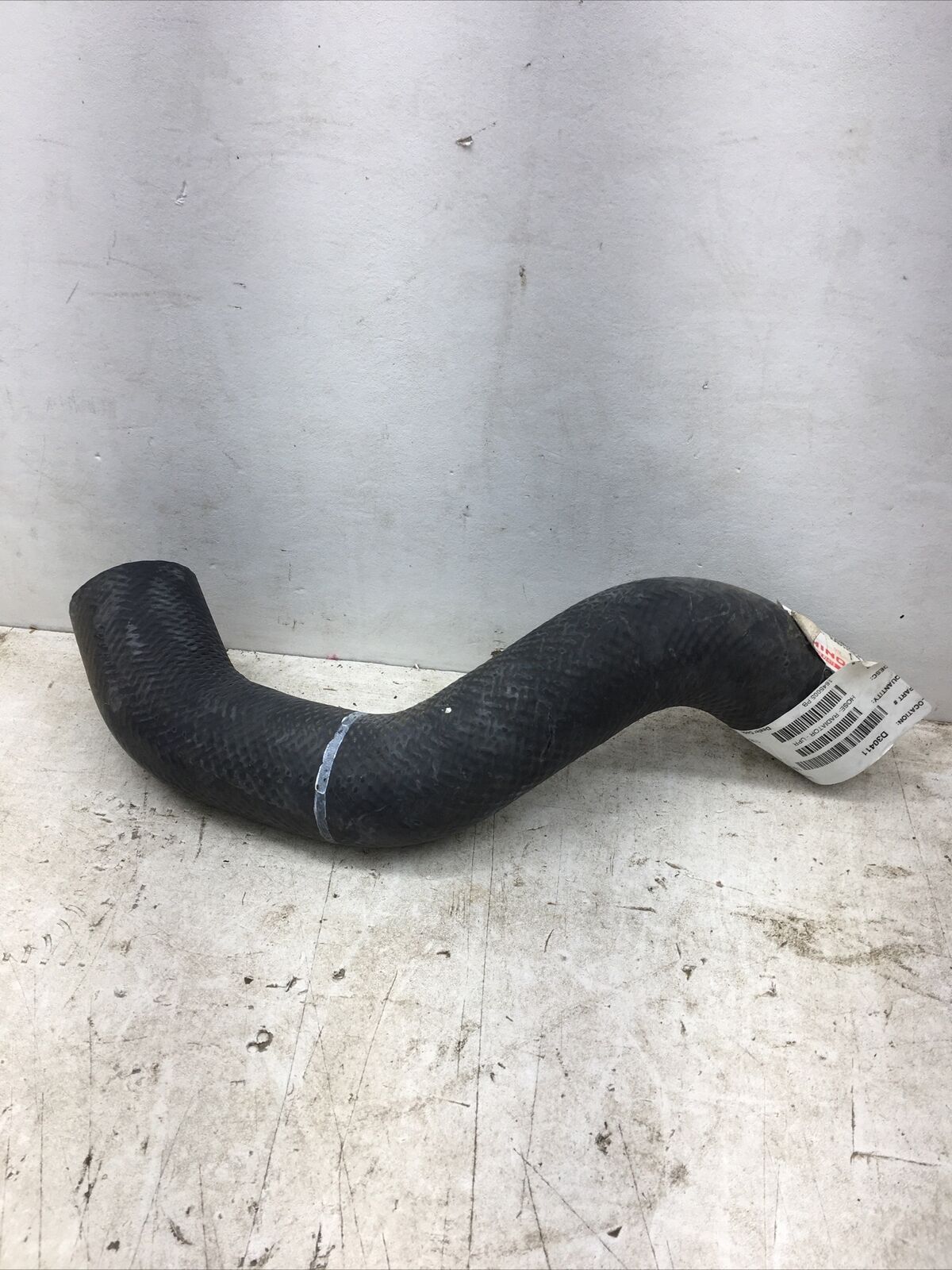 Genuine Hino Radiator Hose 16571-E0C70 (New Old Stock)