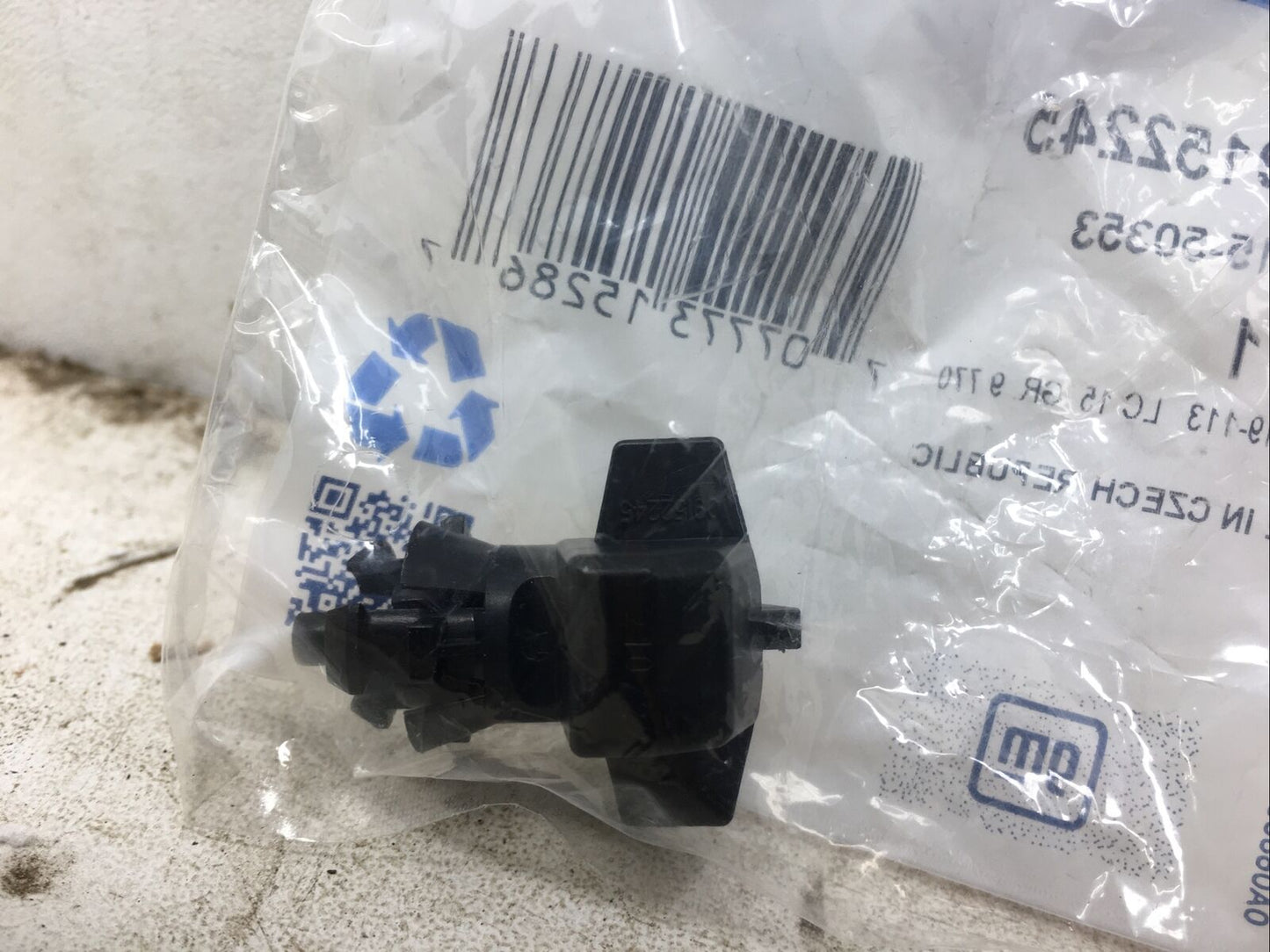 Genuine GM Ambient Air Temperature Sensor 9152245 (New Old Stock)