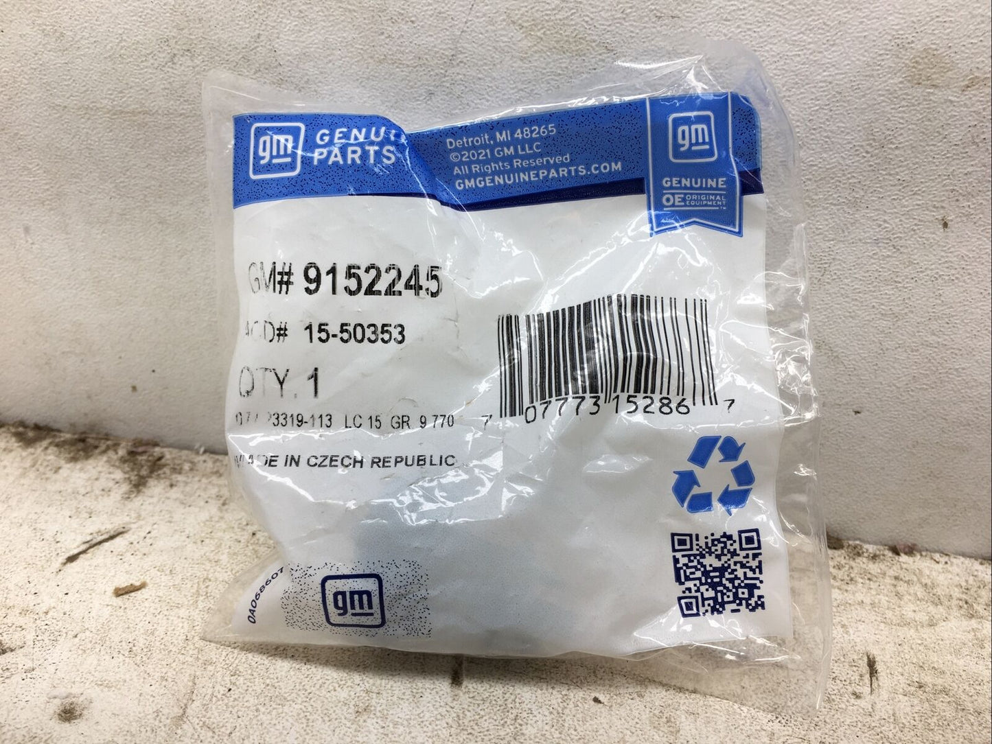 Genuine GM Ambient Air Temperature Sensor 9152245 (New Old Stock)