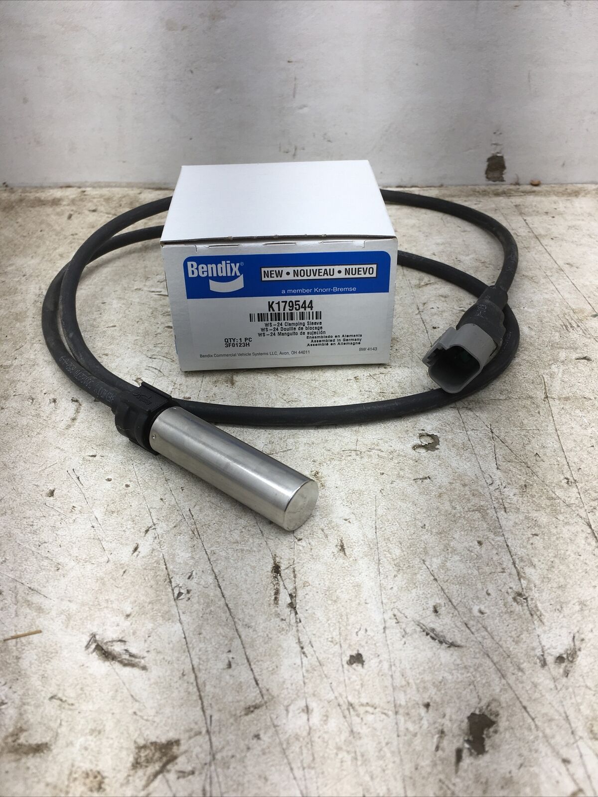 Bendix 40” Straight Harness Wheel Speed Sensor 801553 (New Old Stock)