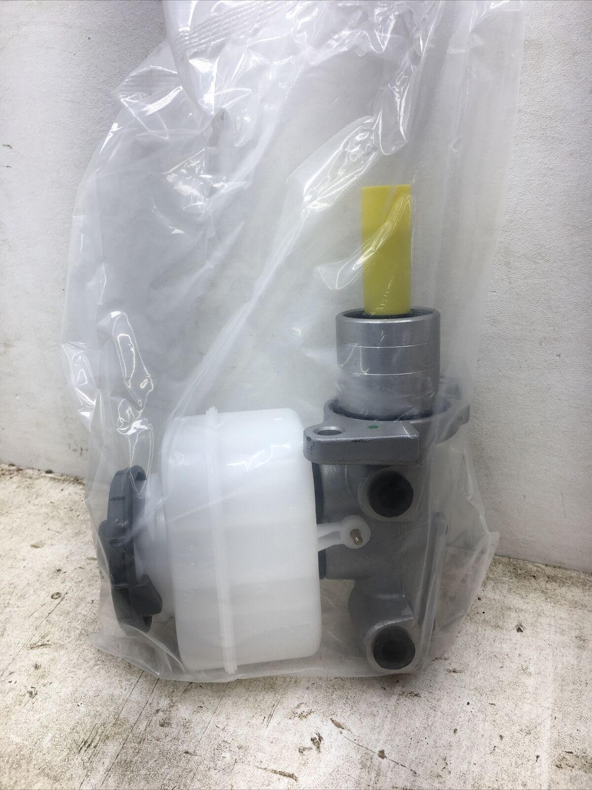 Centric Parts Premium Brake Master Cylinder 130.40058 (New Old Stock)