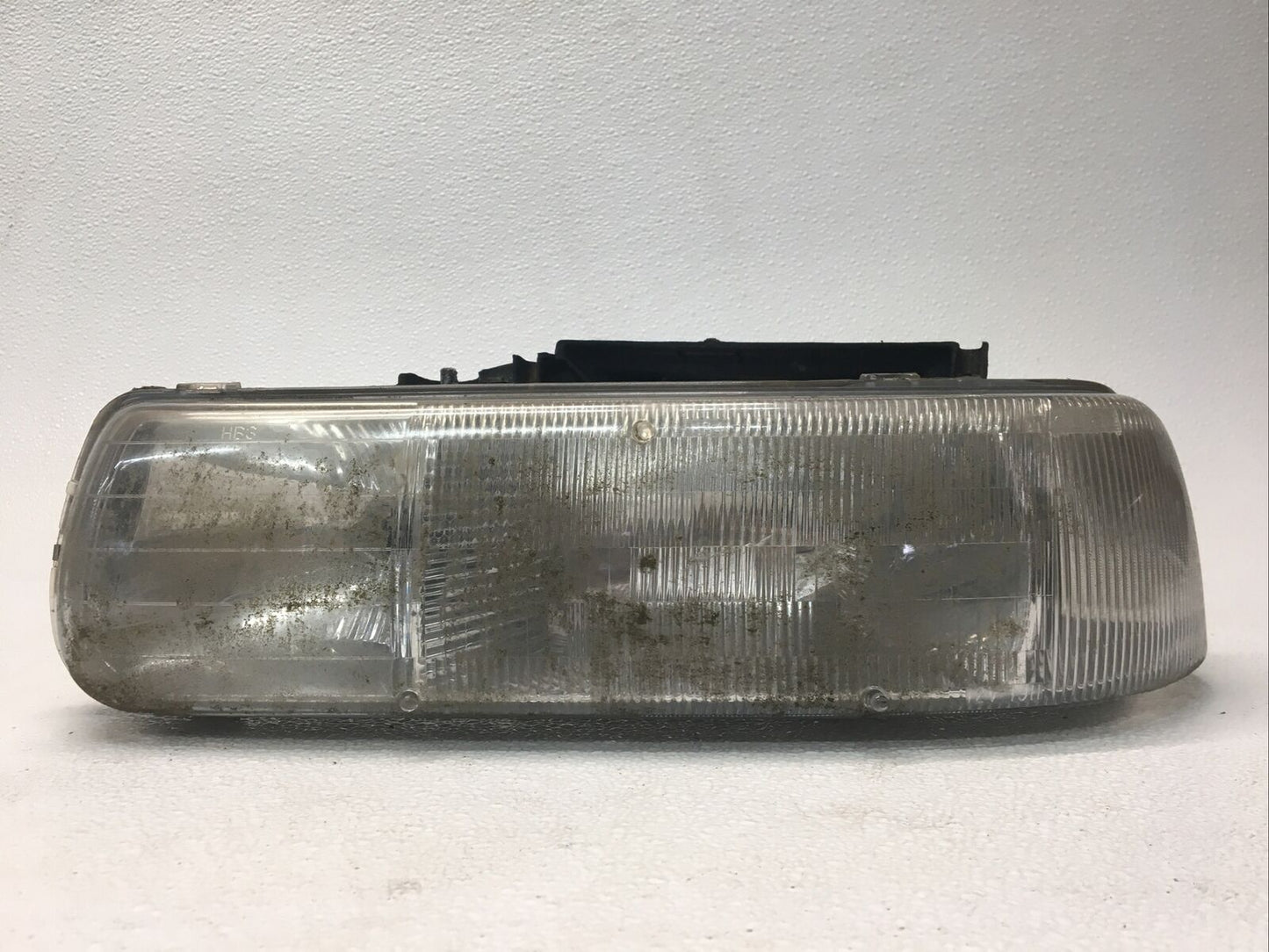 1999-2002 Chevy Silverado 2000-2006 Suburban Tahoe Driver Right Headlight