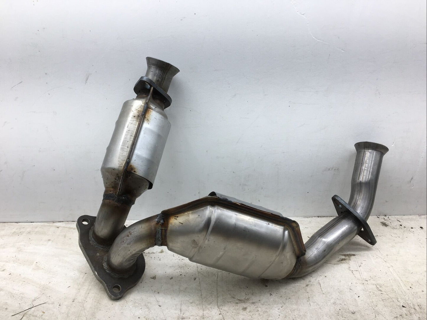 CATCO Catalytic Converter  1044 (New Old Stock)