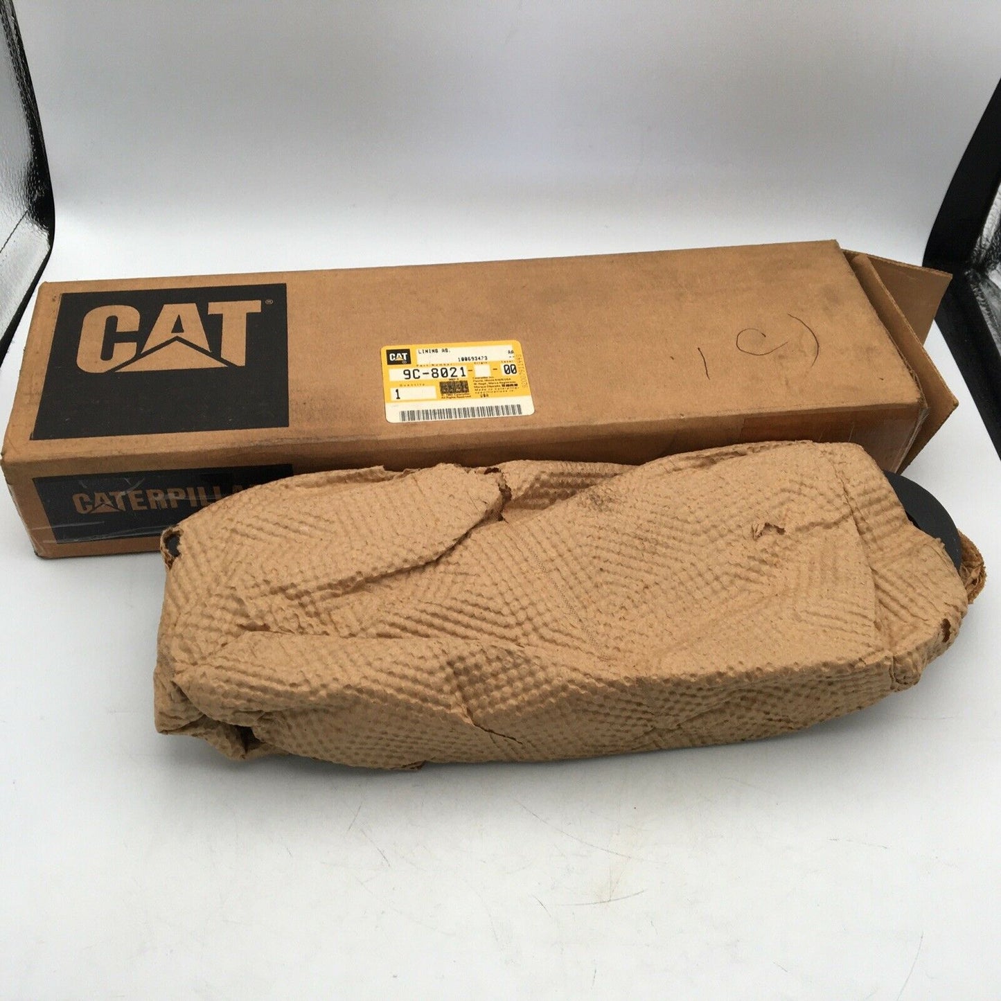 ** Genuine CAT 9C8021 Brake Pad Lining Caterpillar 916 920 926 930 IT18 - NOS **