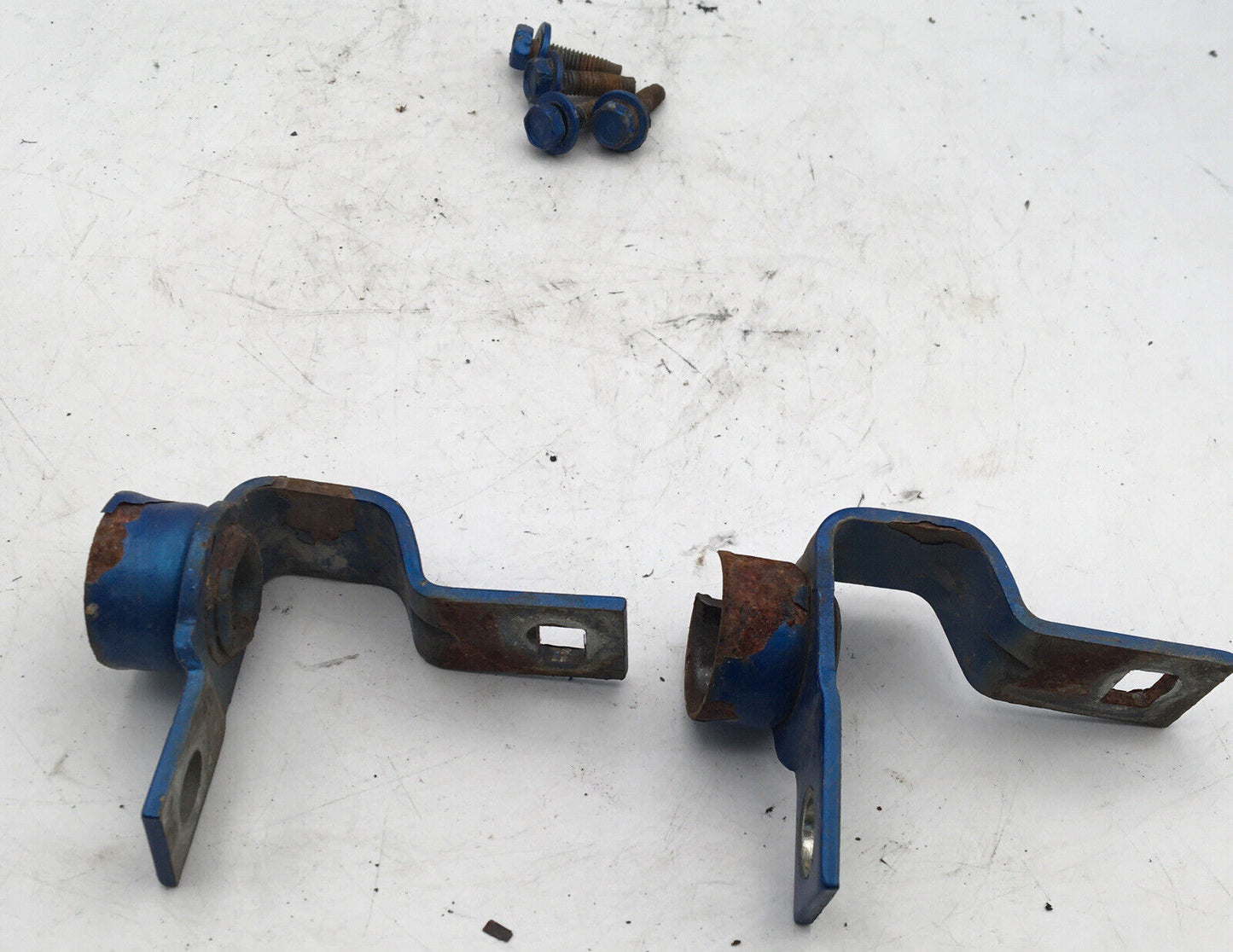 1999 Dodge Ram 1500 Tail Gate Hinge