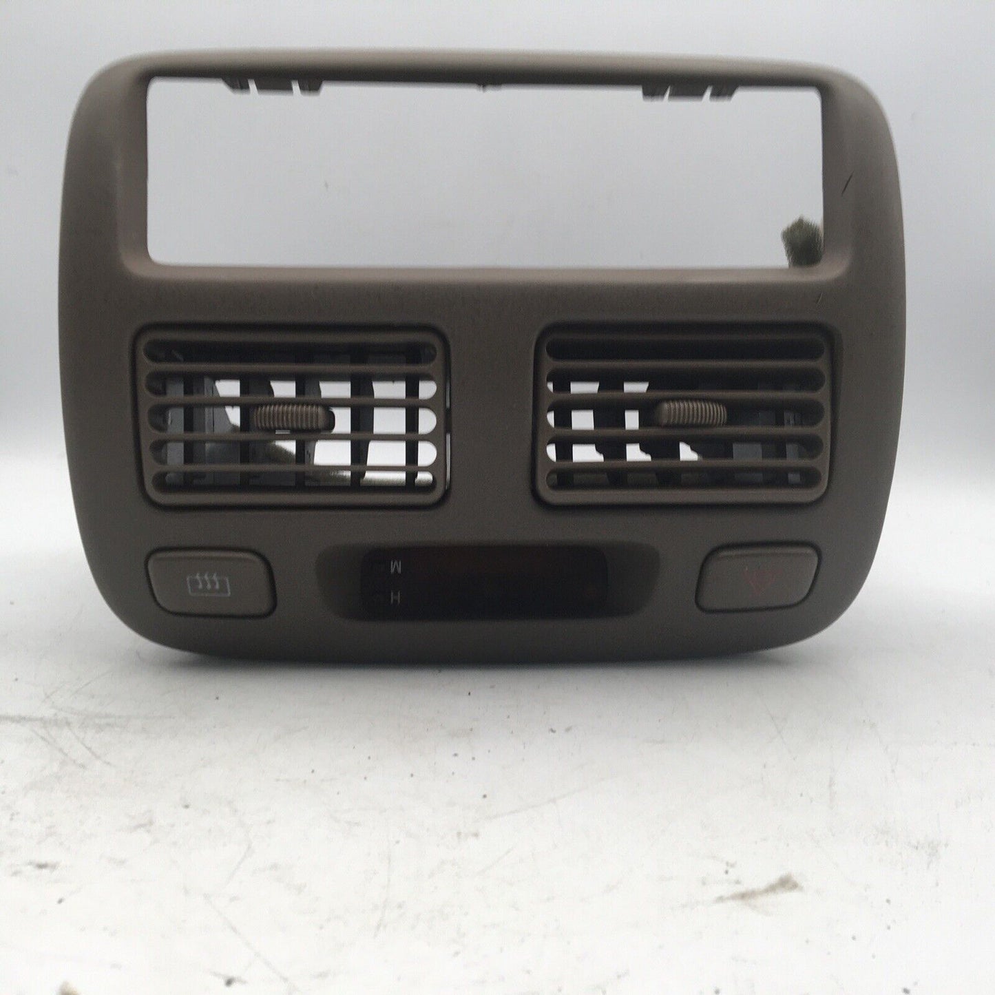 Toyota Corolla 1998-2002 Center Dash Bezel Vent