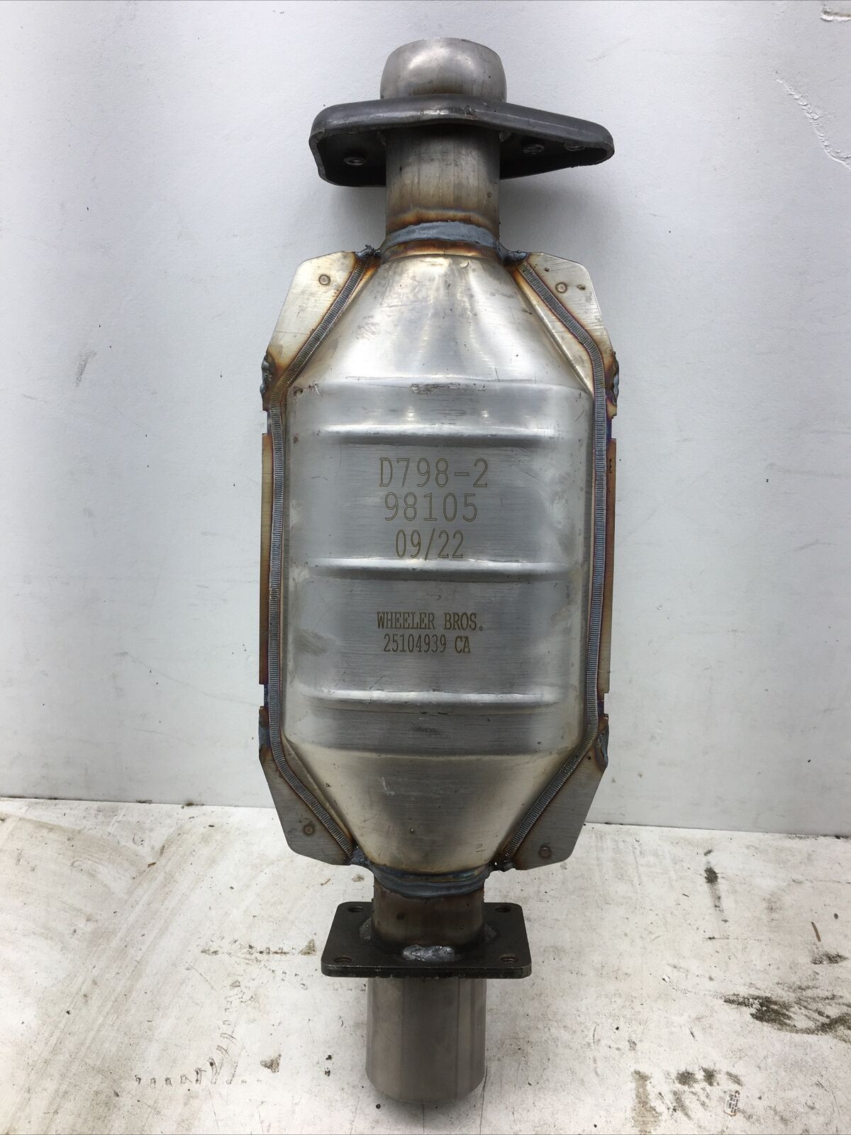 Catalytic Converter 98105 (New Old Stock)