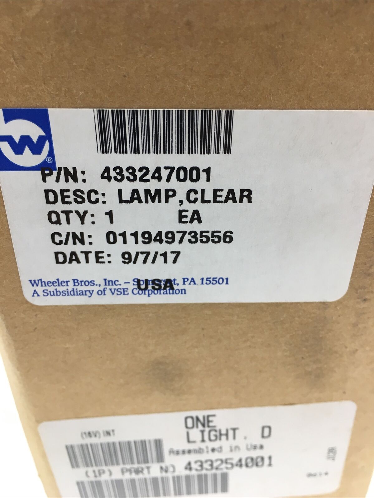 *** Genuine International Back Up Light 7” 433247001 (New Old Stock) ***