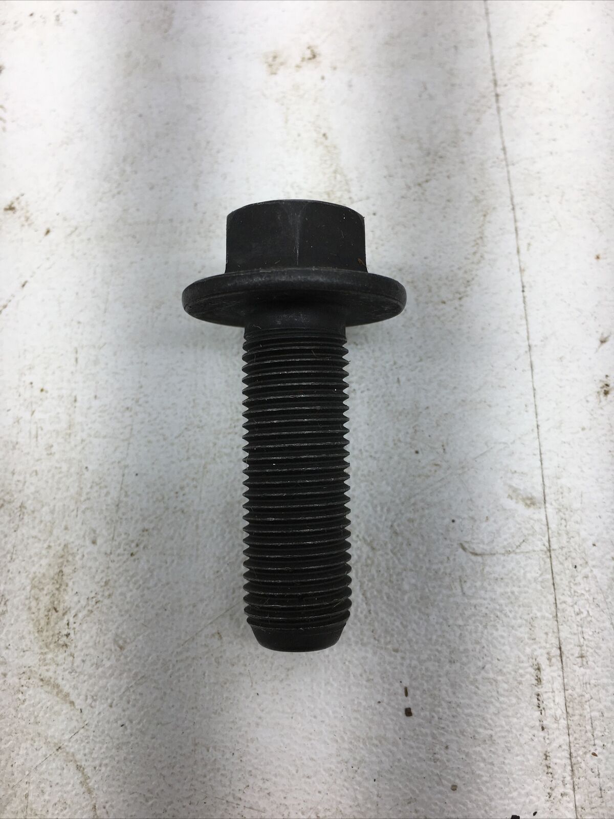 *** Genuine Cummins Vibration Dampener Bolt 3903857 (New Old Stock) ***