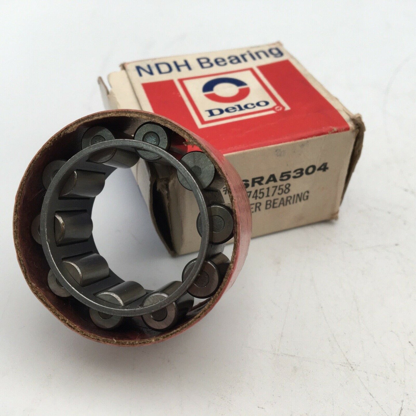 *** Delco SRA5304 Roller Bearing Assembly - NOS ***