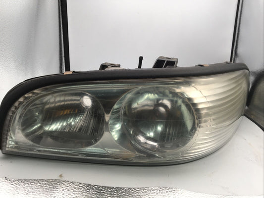 97 98 99 00 01 02 03 04 05 Buick Park Avenue Left Driver's Headlight