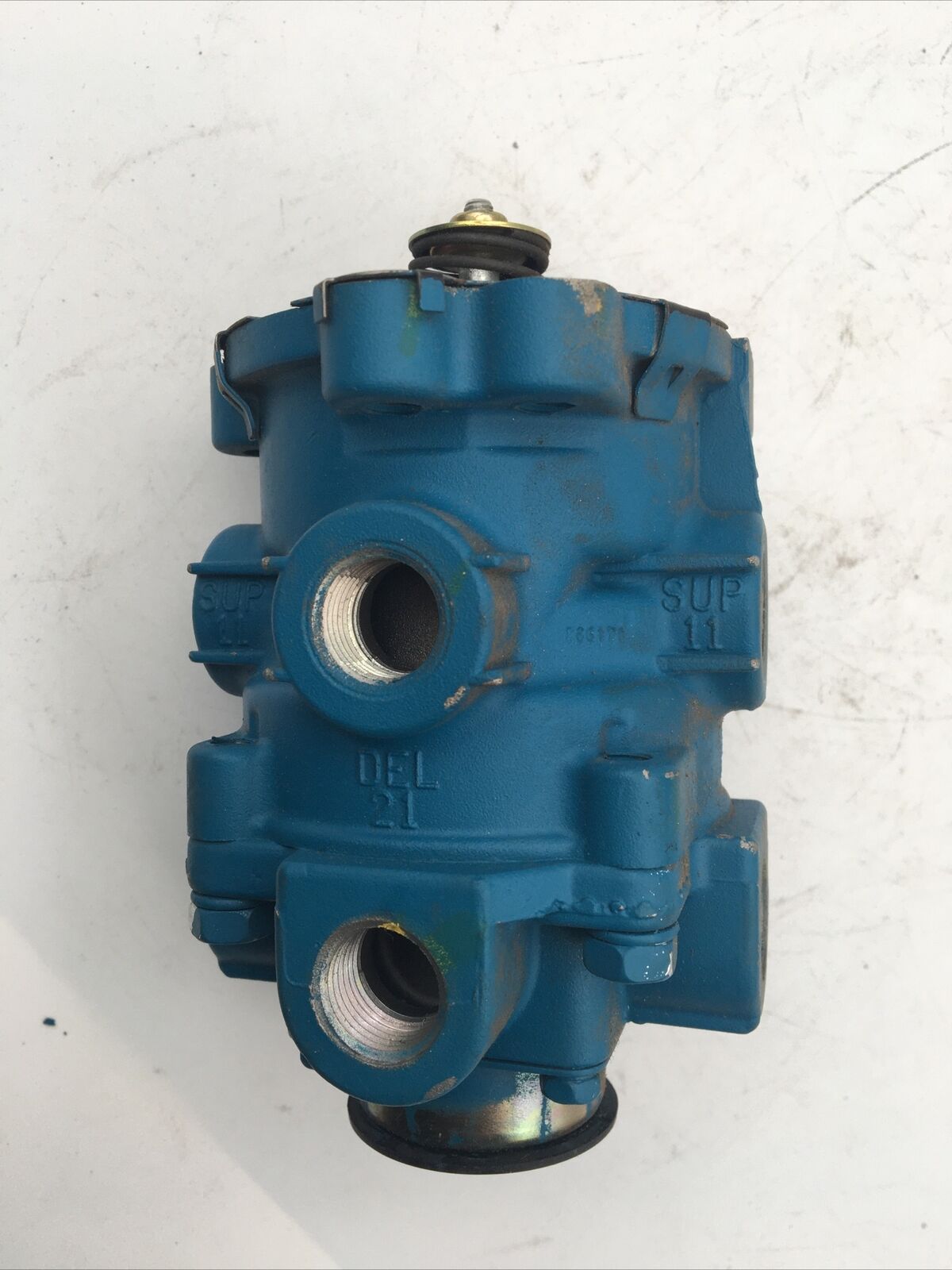 *** Bendix OR286171X E-6 Coreless Brake Valve - Remanufactured  - Old Stock ***