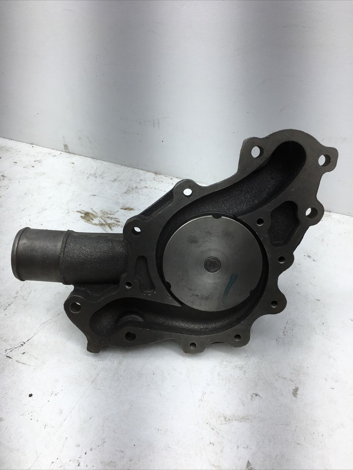 *** Workhorse Water Pump W8800907 (New Old Stock) ***