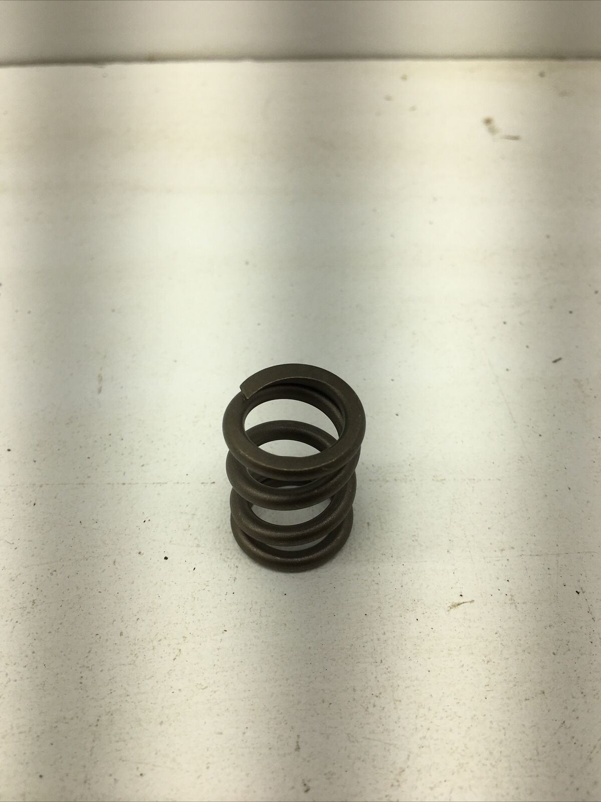 *** Genuine GM Exhaust Pipe Spring 587575 (5 Count) New Old Stock ***