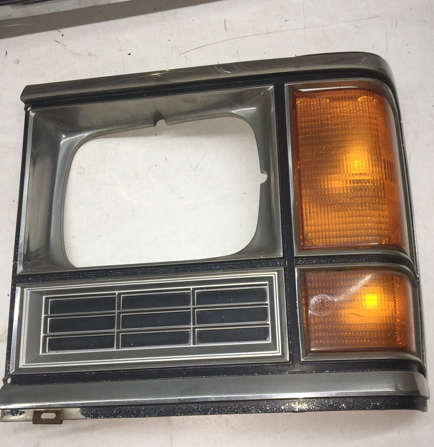 1986-1993 Dodge Van B150 B250 B350 MOPAR Grille Grill OEM HEADLIGHT BEZELS