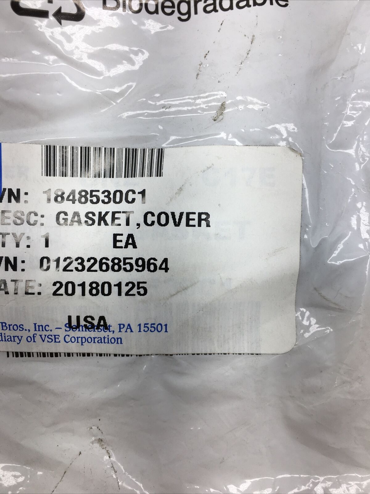 *** Genuine International Gasket Cover 1848530C1 (New Old Stock) ***