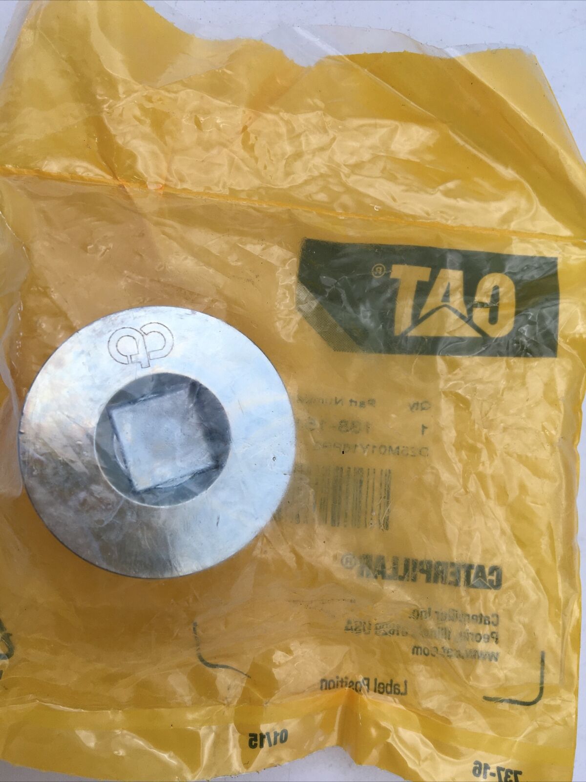 *** Genuine CAT 138-1510 Caterpillar Plug ***