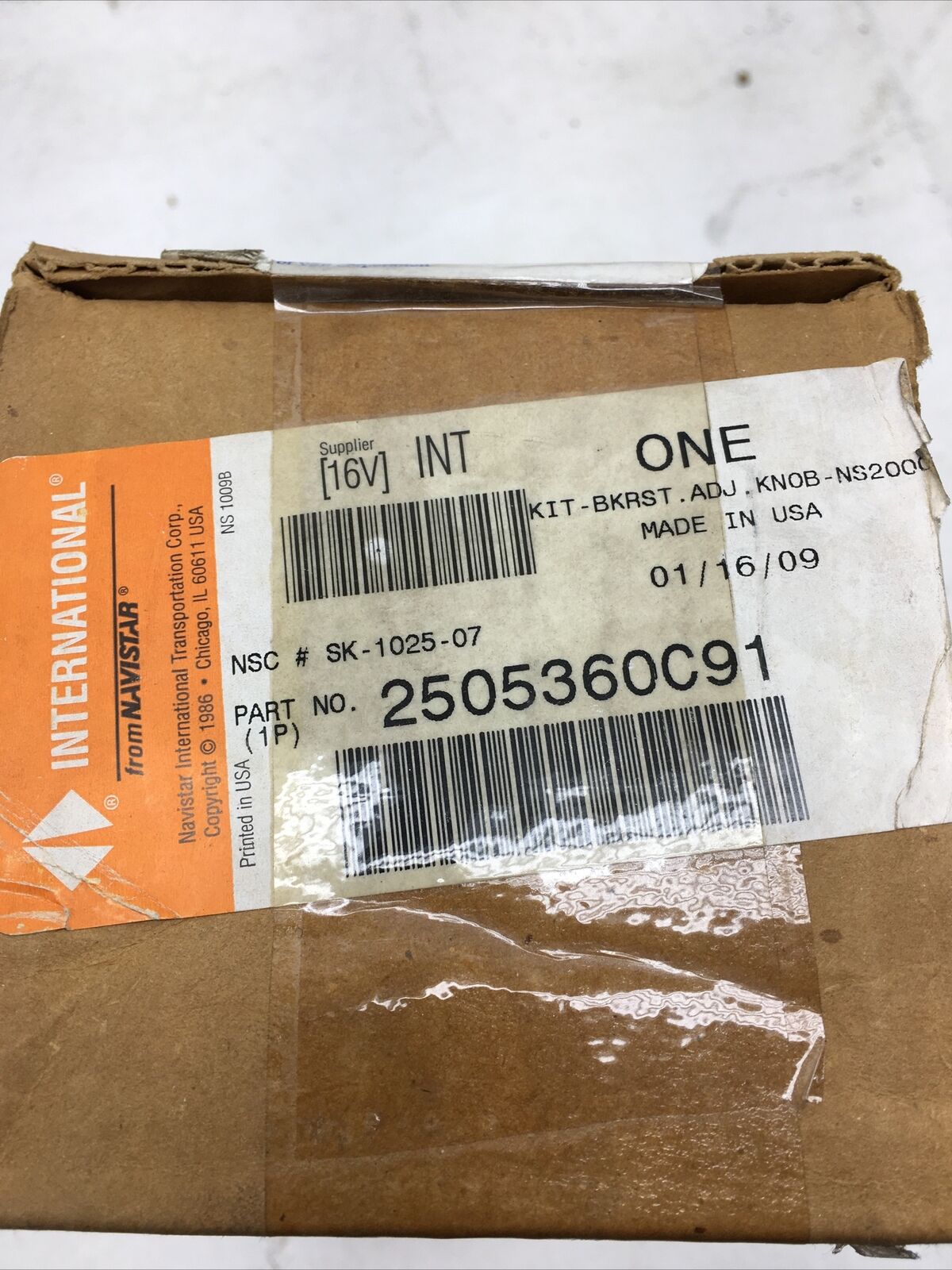 *** Genuine International Seat Kit 2505360C91 (New Old Stock) ***