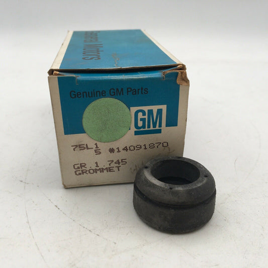 *** GM 14091870 PCV Valve Grommet Camaro Firebird Corvette - NOS ***