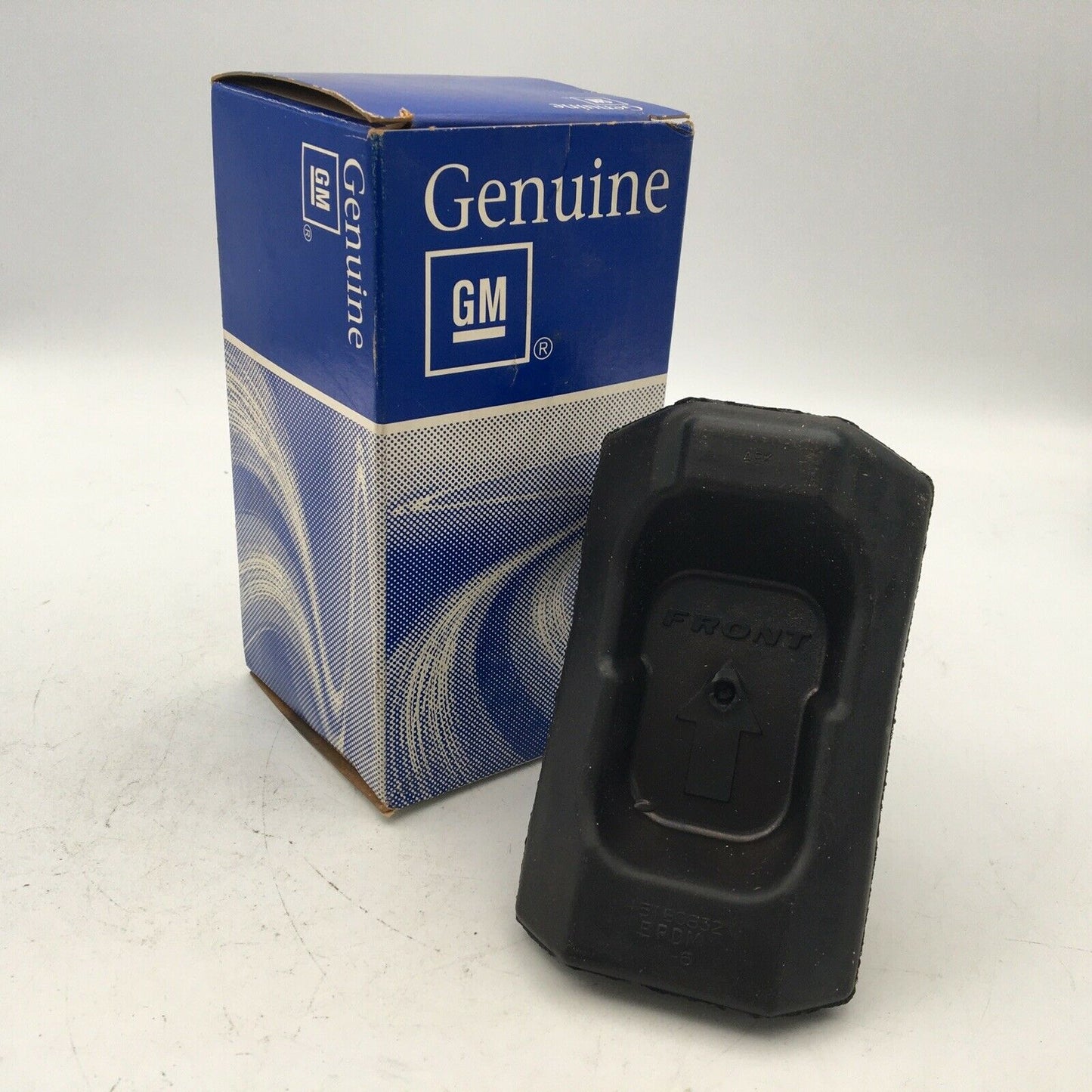 *** Genuine GM 15180832 Hood Release - NOS ***