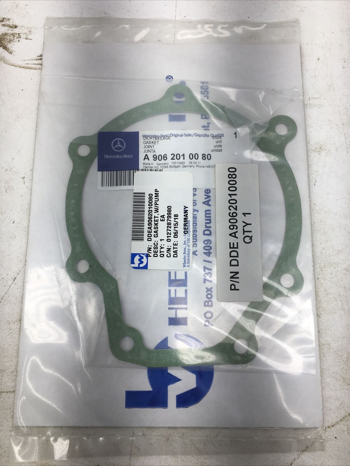 *** Genuine Mercedes Engine Water Coolant Pump Seal Gasket A9062010080 (NOS) ***