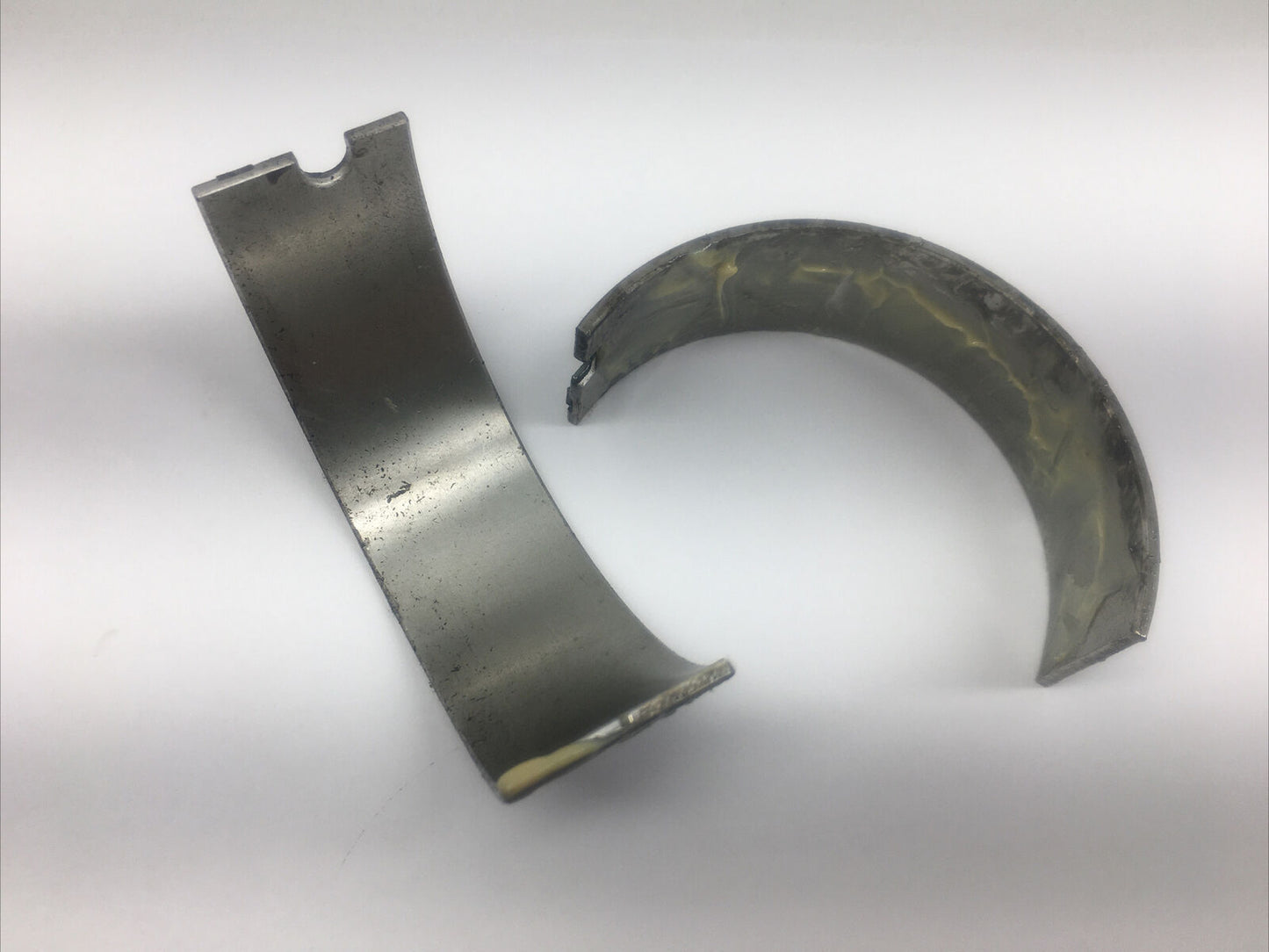 *** VOLVO 22879256 Camshaft Bearing - NOS ***