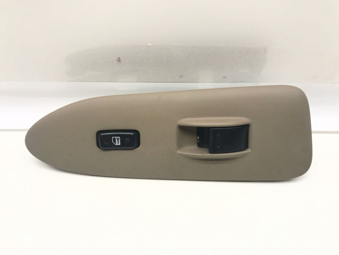 1997-2001 Toyota Camry Passenger Right Front Power Window Switch Tan 74231-AA050