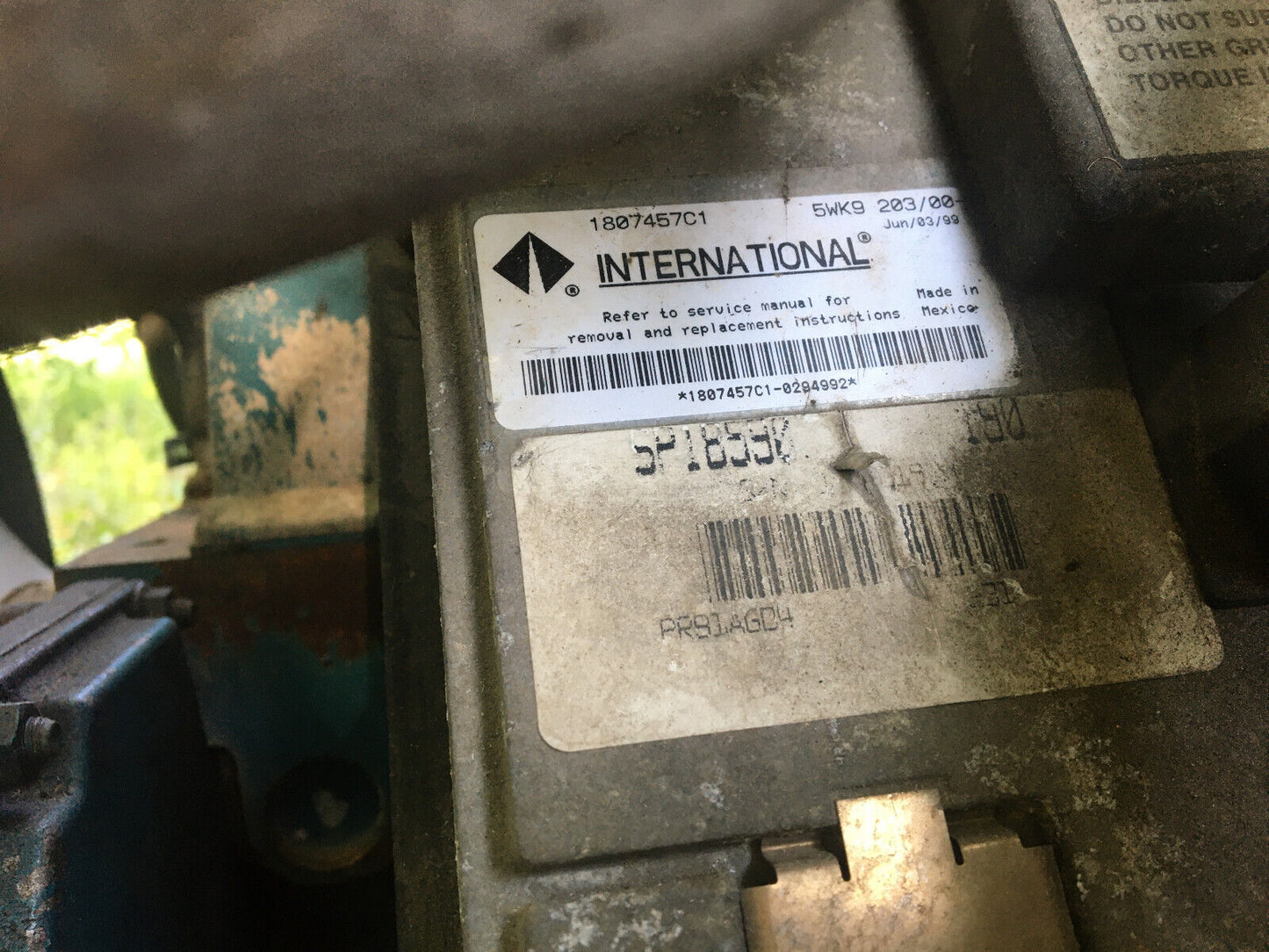 2000 INTERNATIONAL NAVISTAR DT466E ECM ECU DIESEL ENGINE COMPUTER P/N: 1807457C1