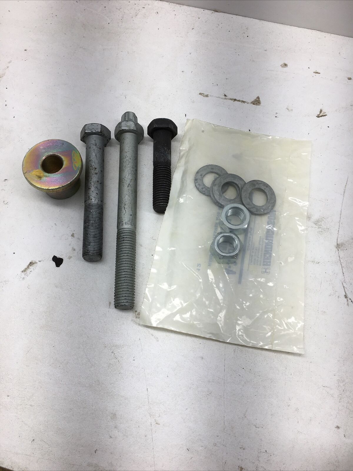 *** Hendrickson Shock Bolt Kit HENS24024 (New Old Stock) ***